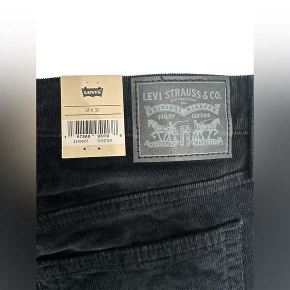 Levi’s Women’s High Rise Flare Corduroy Jeans‎ Size 31x32 Black NWT - Picture 5 of 6